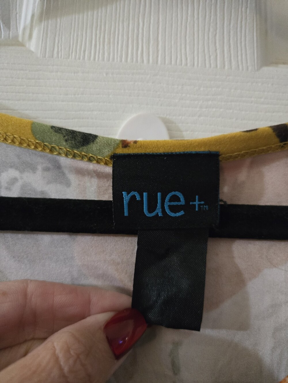 3x Rue21 knit top - Picture 2 of 3